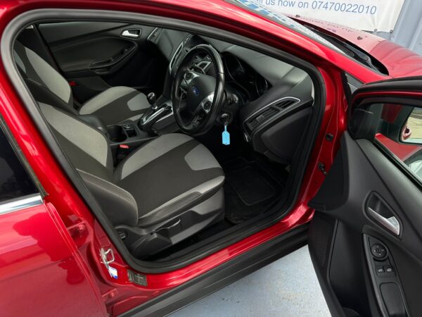 Ford, Focus 2012(12) 1.6 TDCi 115 Zetec 5dr-EF12CHG - Image 16