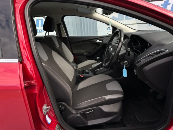 Ford, Focus 2012(12) 1.6 TDCi 115 Zetec 5dr-EF12CHG - Image 17