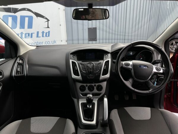 Ford, Focus 2012(12) 1.6 TDCi 115 Zetec 5dr-EF12CHG - Image 12
