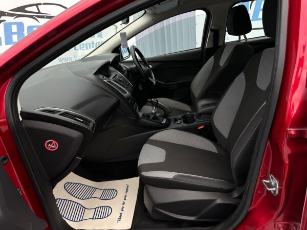 Ford, Focus 2012(12) 1.6 TDCi 115 Zetec 5dr-EF12CHG - Image 19
