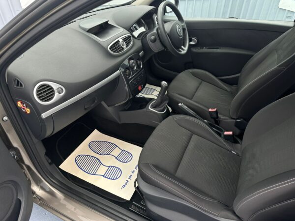 Renault, Clio 2011(61) 1.2 16V Expression 3dr-EX61ODC - Image 12