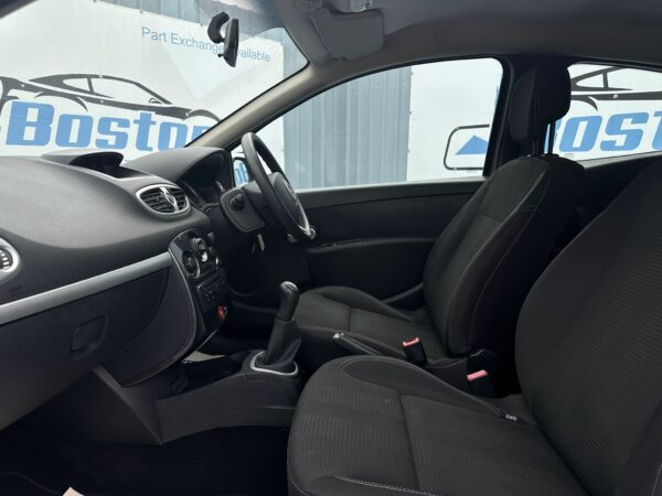 Renault, Clio 2011(61) 1.2 16V Expression 3dr-EX61ODC - Image 13