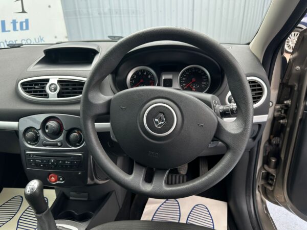 Renault, Clio 2011(61) 1.2 16V Expression 3dr-EX61ODC - Image 4