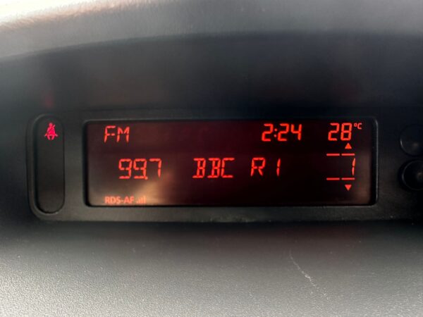 Renault, Clio 2011(61) 1.2 16V Expression 3dr-EX61ODC - Image 7