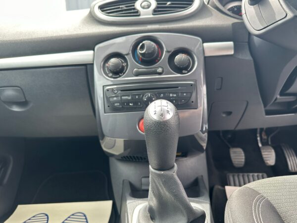 Renault, Clio 2011(61) 1.2 16V Expression 3dr-EX61ODC - Image 9