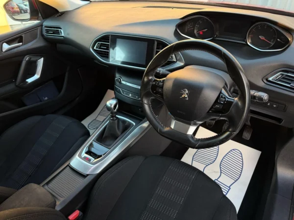 Peugeot, 308 2015 (64) - 1.6 HDi 115 Allure 5dr-EN64FBF - Image 9