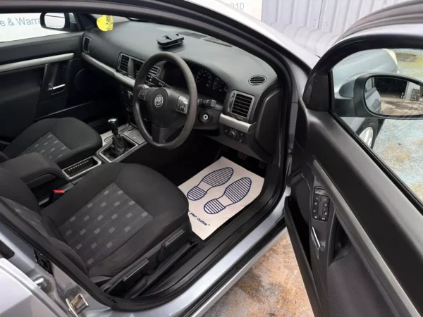 Vauxhall, Vectra 2008 (08) - 1.8i VVT Life 5dr-AN08BGY - Image 10