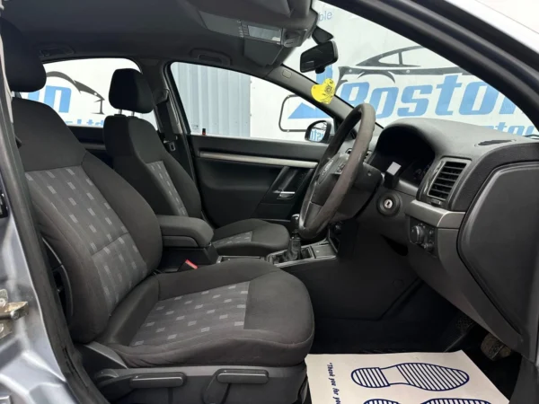Vauxhall, Vectra 2008 (08) - 1.8i VVT Life 5dr-AN08BGY - Image 11