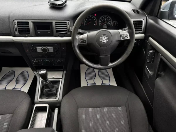 Vauxhall, Vectra 2008 (08) - 1.8i VVT Life 5dr-AN08BGY - Image 9