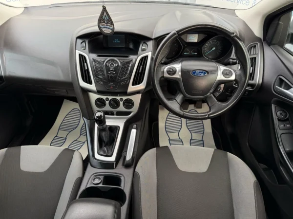 Ford, Focus 2012 (61) - 1.6 125 Zetec 5dr-HG61TXN - Image 12