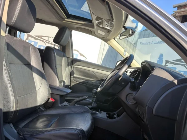 Mitsubishi, Outlander 2013 (13) - 2.2 DI-D GX4 5dr-RX13VEO - Image 14