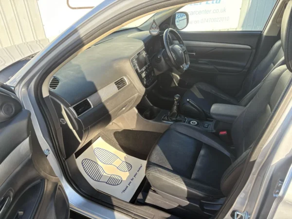 Mitsubishi, Outlander 2013 (13) - 2.2 DI-D GX4 5dr-RX13VEO - Image 15