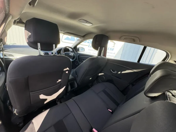 Renault, Megane 2011 (11) - 1.5 dCi 110 Dynamique TomTom 5dr-PJ11EFX - Image 18