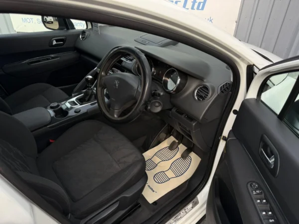 Peugeot, 3008 2012 (62) - 1.6 HDi 112 SR 5dr-EK62SVZ - Image 8