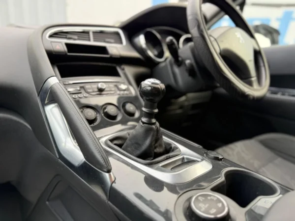 Peugeot, 3008 2012 (62) - 1.6 HDi 112 SR 5dr-EK62SVZ - Image 13