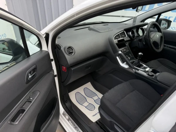 Peugeot, 3008 2012 (62) - 1.6 HDi 112 SR 5dr-EK62SVZ - Image 16