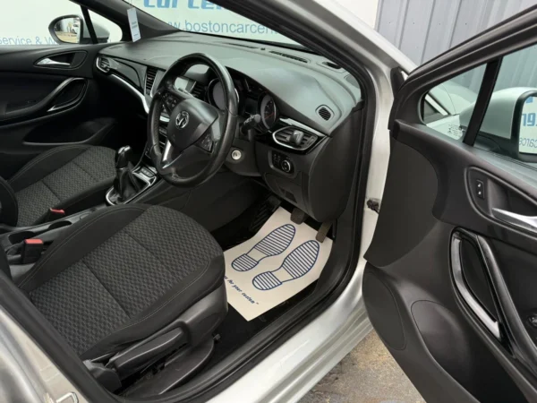 Vauxhall, Astra 2016 (66) - 1.4T 16V 150 SRi 5dr-DV66YLL - Image 8