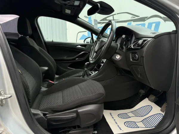 Vauxhall, Astra 2016 (66) - 1.4T 16V 150 SRi 5dr-DV66YLL - Image 9