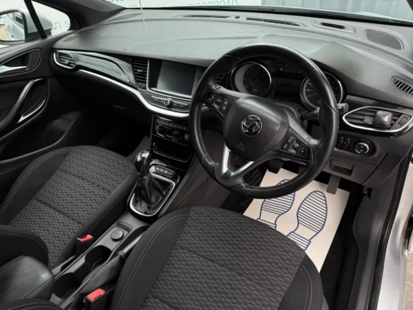Vauxhall, Astra 2016 (66) - 1.4T 16V 150 SRi 5dr-DV66YLL - Image 10