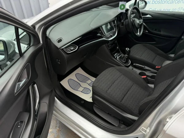 Vauxhall, Astra 2016 (66) - 1.4T 16V 150 SRi 5dr-DV66YLL - Image 16