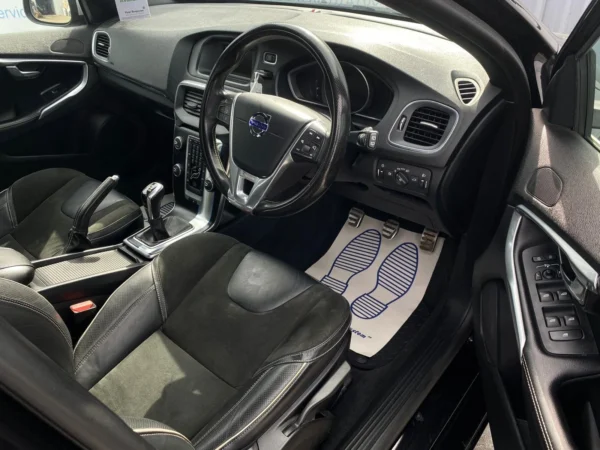 Volvo, V40 2016 (16) - D2 [120] R DESIGN 5dr-YM16FGC - Image 8