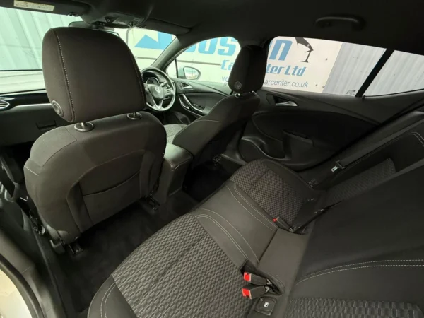 Vauxhall, Astra 2016 (66) - 1.4T 16V 150 SRi 5dr-DV66YLL - Image 19
