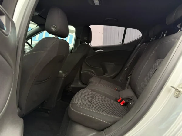 Vauxhall, Astra 2016 (66) - 1.4T 16V 150 SRi 5dr-DV66YLL - Image 21
