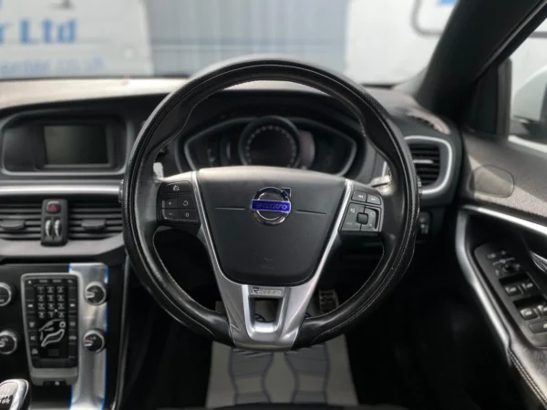 Volvo, V40 2016 (16) - D2 [120] R DESIGN 5dr-YM16FGC - Image 11