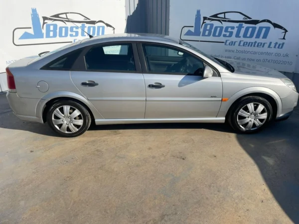 Vauxhall, Vectra 2007 (07) - 1.8i VVT Life 5dr-KK07HYR - Image 6