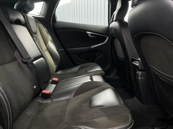 Volvo, V40 2016 (16) - D2 [120] R DESIGN 5dr-YM16FGC - Image 18