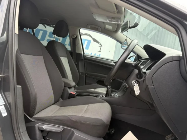 Volkswagen, Golf 2013 (13) - 1.6 TDI 105 S 5dr-FR13LSX - Image 17