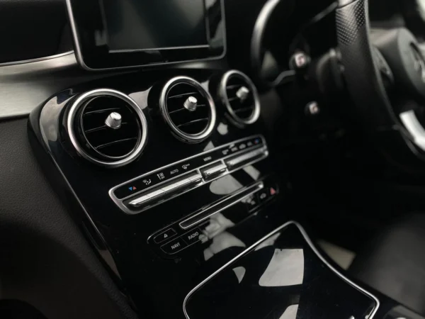 Mercedes-Benz, C-Class 2016 (16) - C200d Sport 4dr Auto-LV16WRR - Image 13